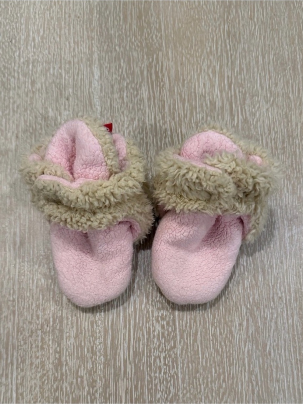 Zutano Booties 12M pink with beige furry straps